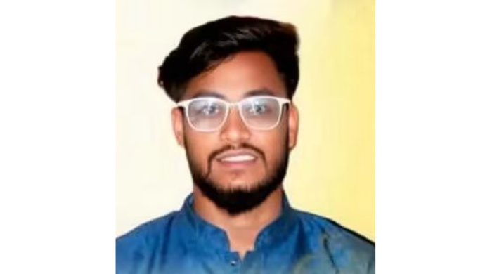 দেবিদ্বার উপজেলার জাফরগঞ্জে ১০ পিস সহ ছাত্রদলের সভাপতি প্রার্থী যোবায়ের আলম পিয়াল সহ দুইজনকে আটক করেছে পুলিশ